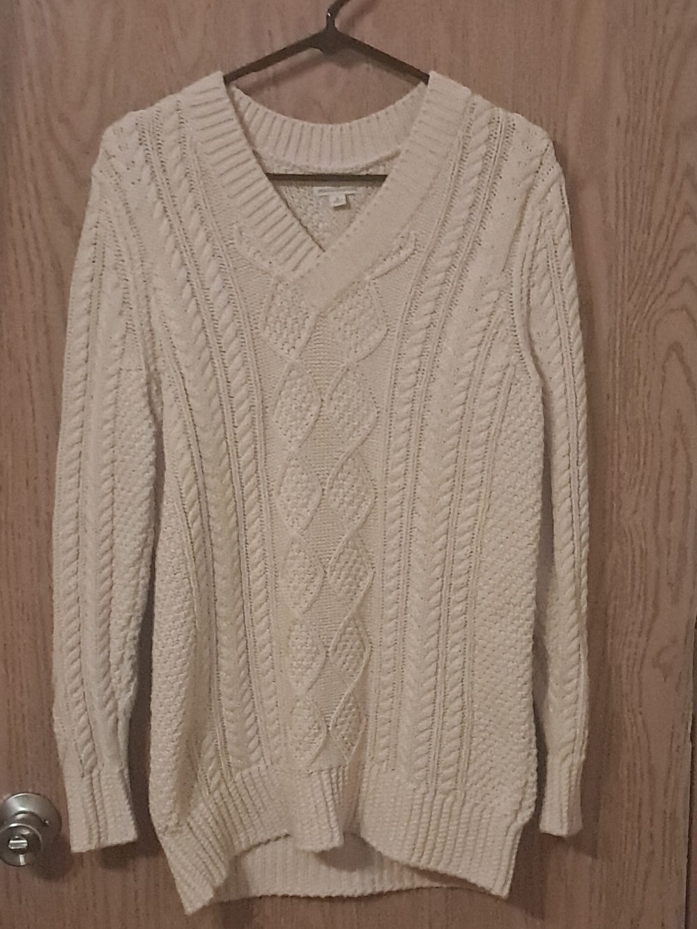 Bean Signature Cream Cable-Knit V-Neck Sweater